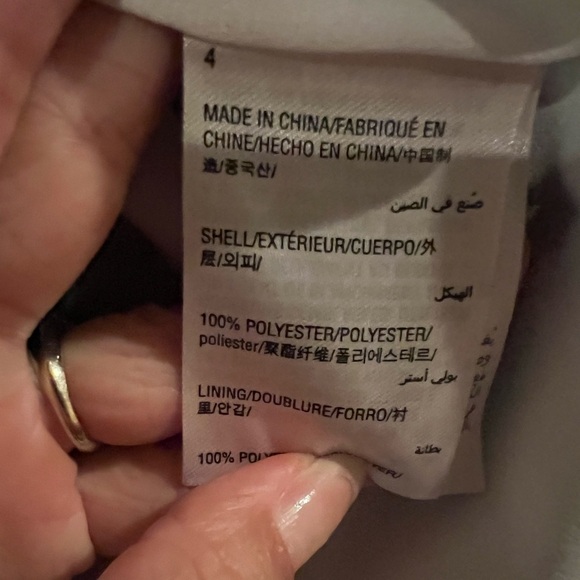 Beautiful long maxi skirt. Zip in back. No stretch. Width 15” Length 37.5” - Picture 4 of 4